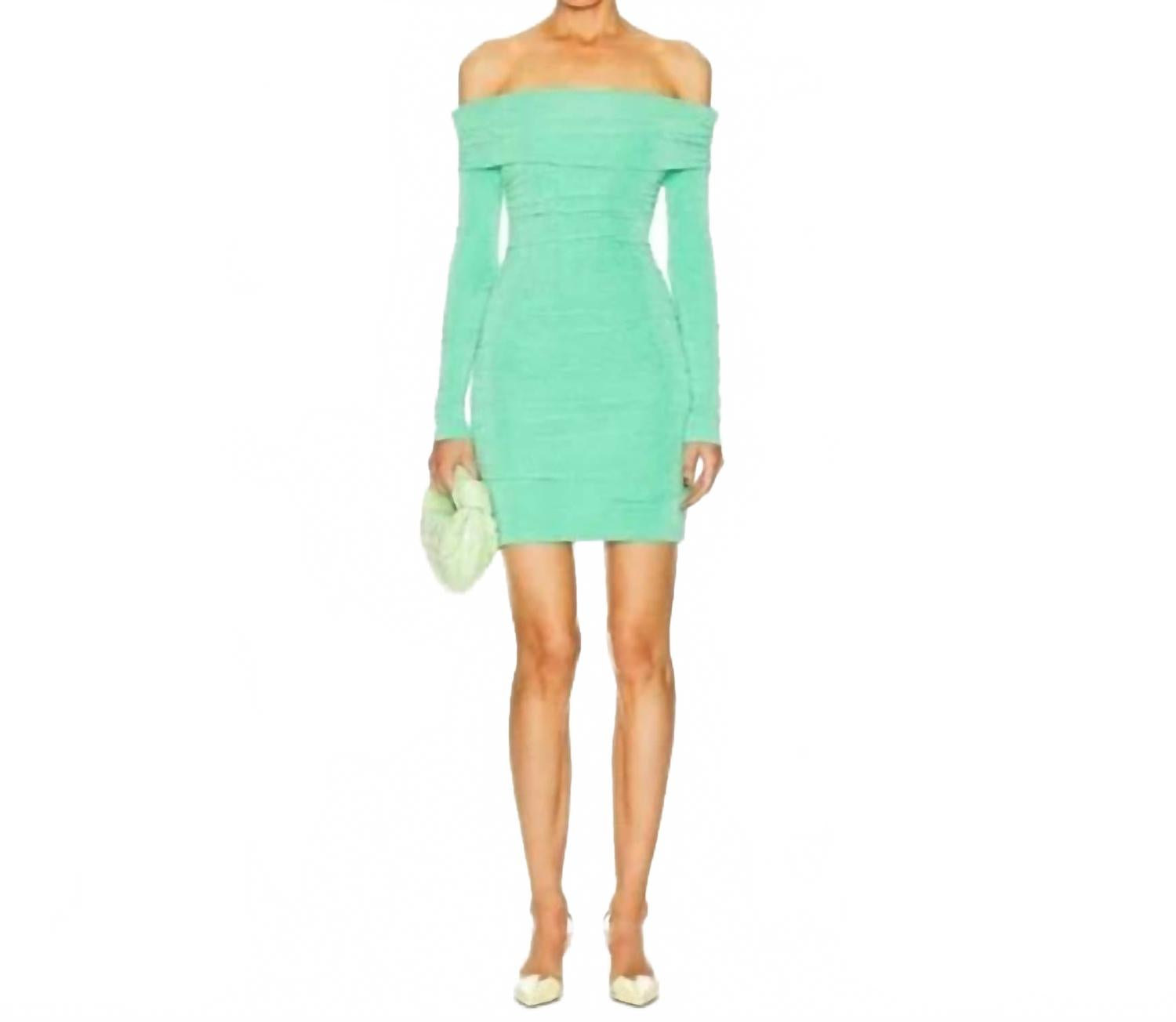 

Виндзор Платье в зеленом SER.O.YA