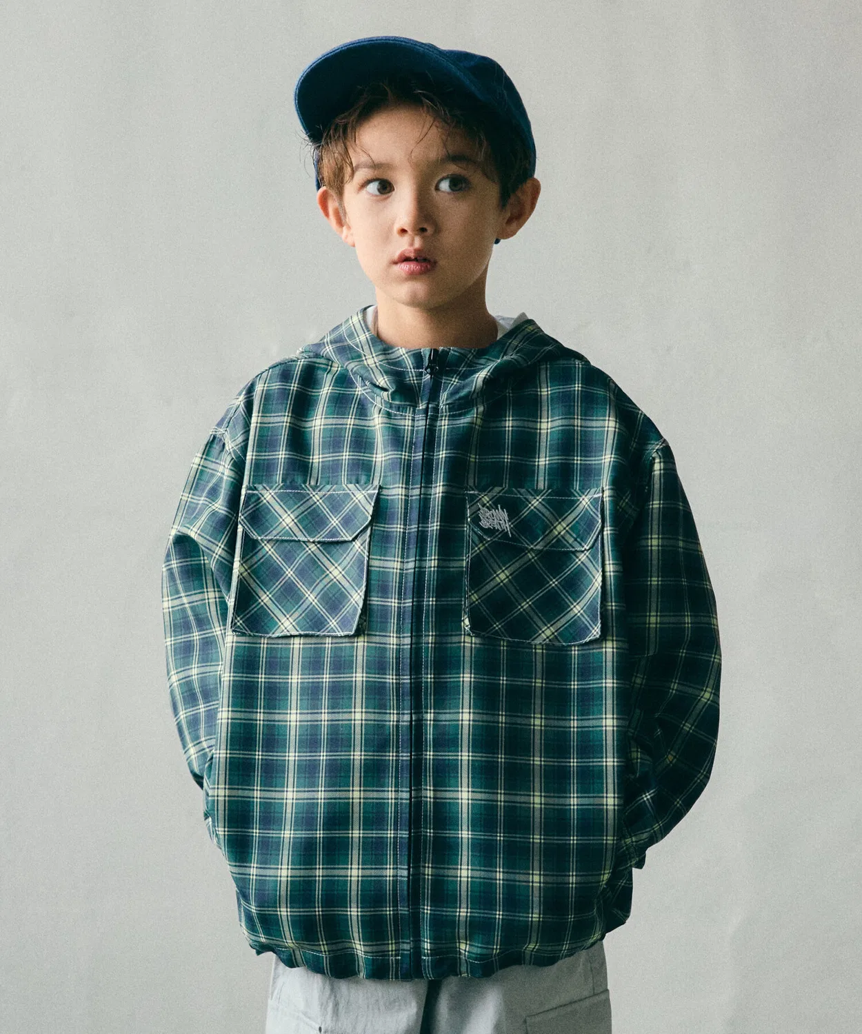 Детская ветровка Tag Check зелёного цвета от Brownbreath Kids