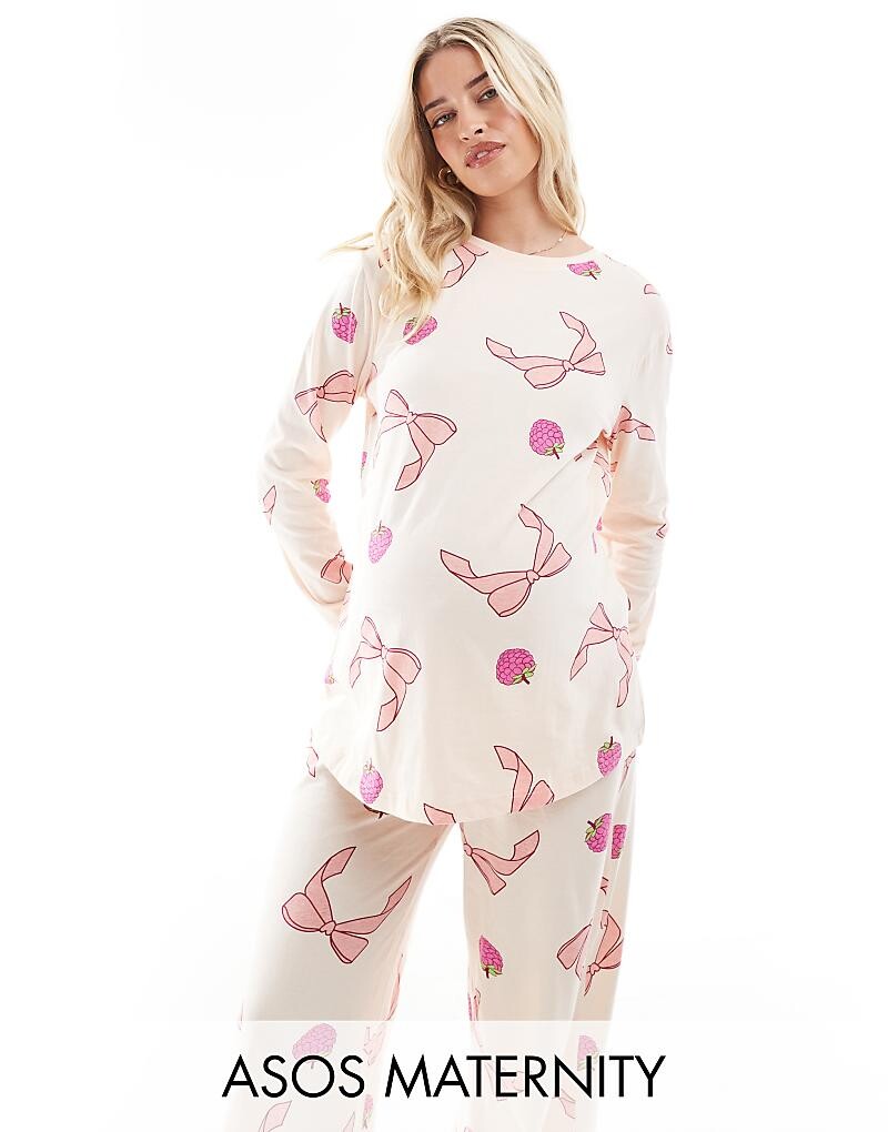 

ASOS DESIGN Maternity Платье-пятерка в деревенском стиле с топом с длинными рукавами и объемными брюками с бантами и фруктами