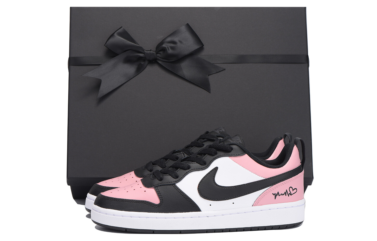 

Женские кроссовки для скейтбординга Nike Court Borough Low, Pink