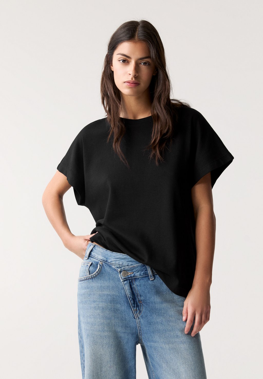 

Базовая футболка SHORT SLEEVE PULL&BEAR, черный