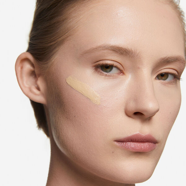 Питательная тональная основа с spf50 для лица 304 классический бежевый, 30 мл Inglot Skin focused care face foundation, цвет 304 classic beige — фото 4