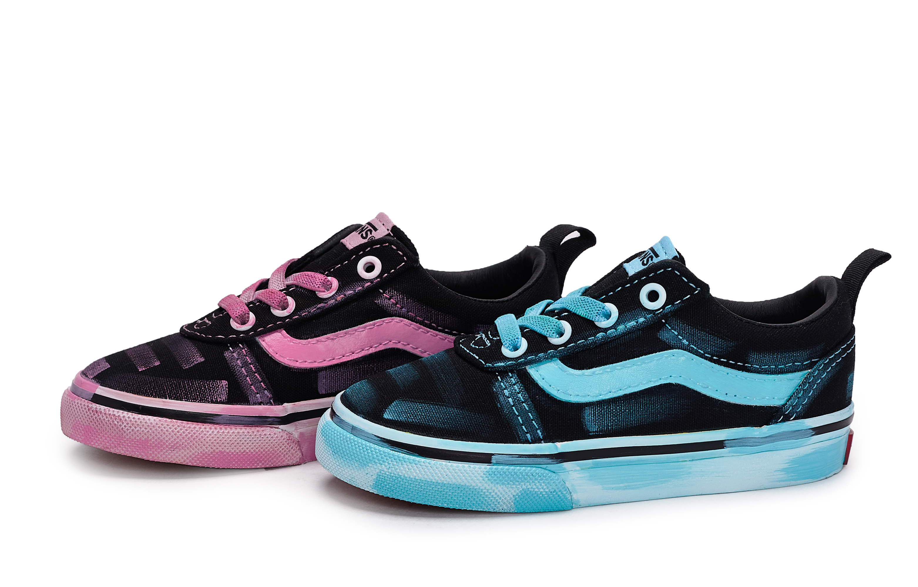 

Туфли Ward Low Top для малышей Slip-on для младенцев и малышей Vans, черный/белый/розовый/синий