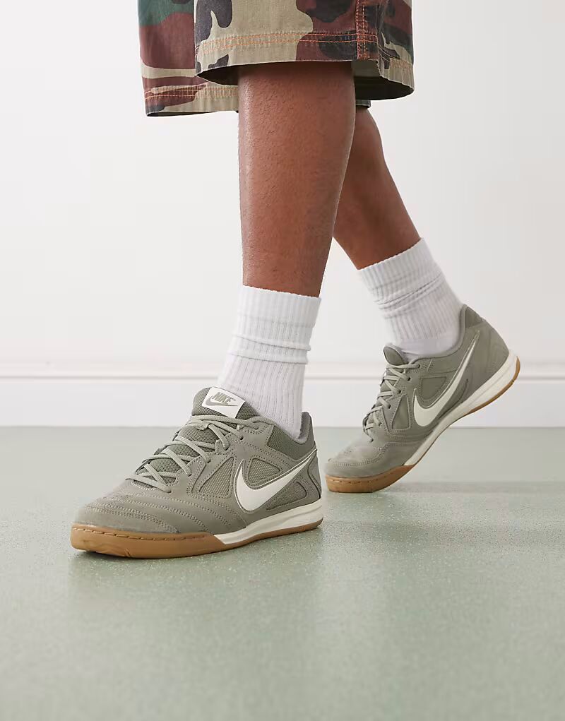 

Кроссовки Nike Gato цвета хаки