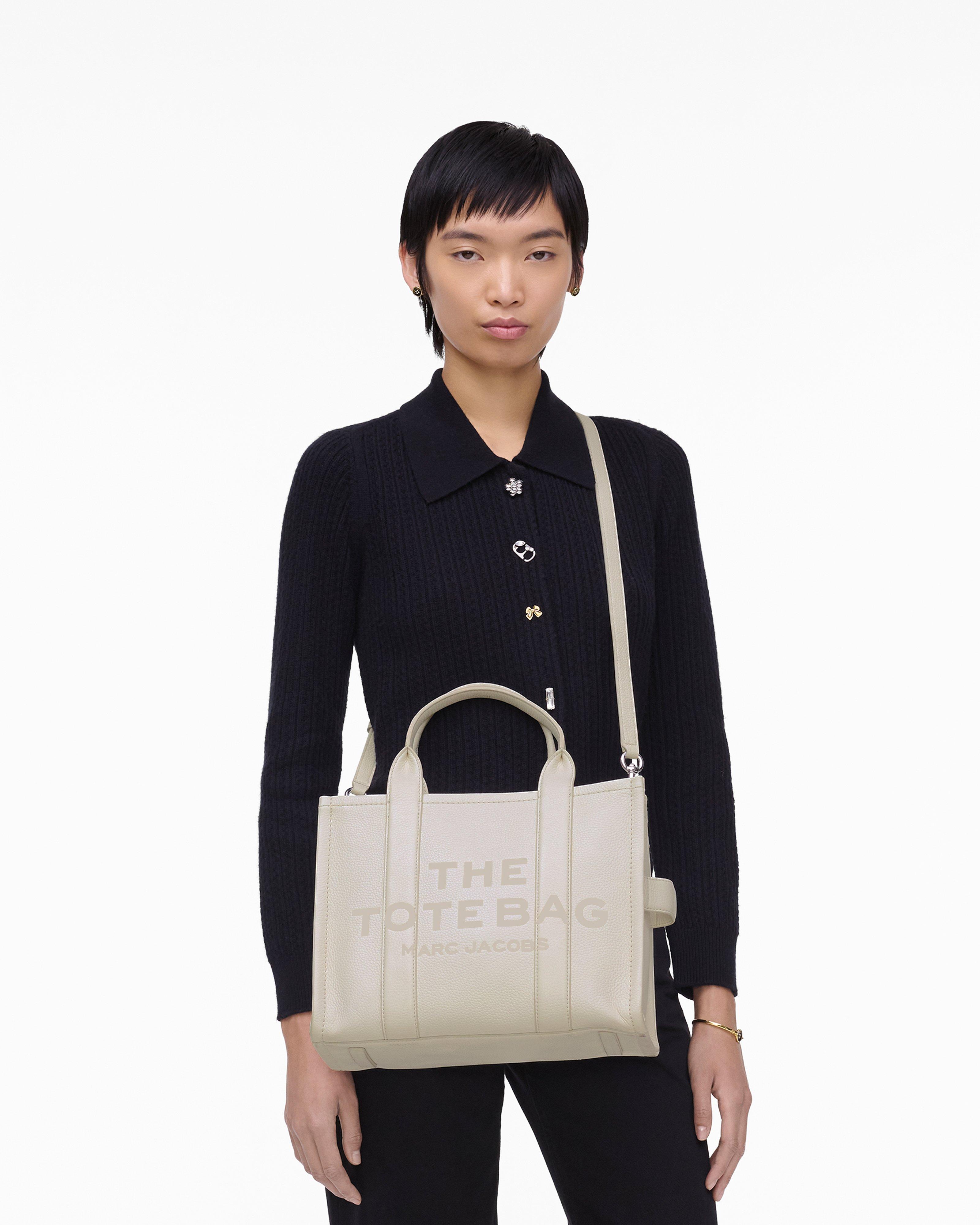 Кожаная сумка-тоут среднего размера Marc Jacobs, цвет Cotton/Silver — фото 2
