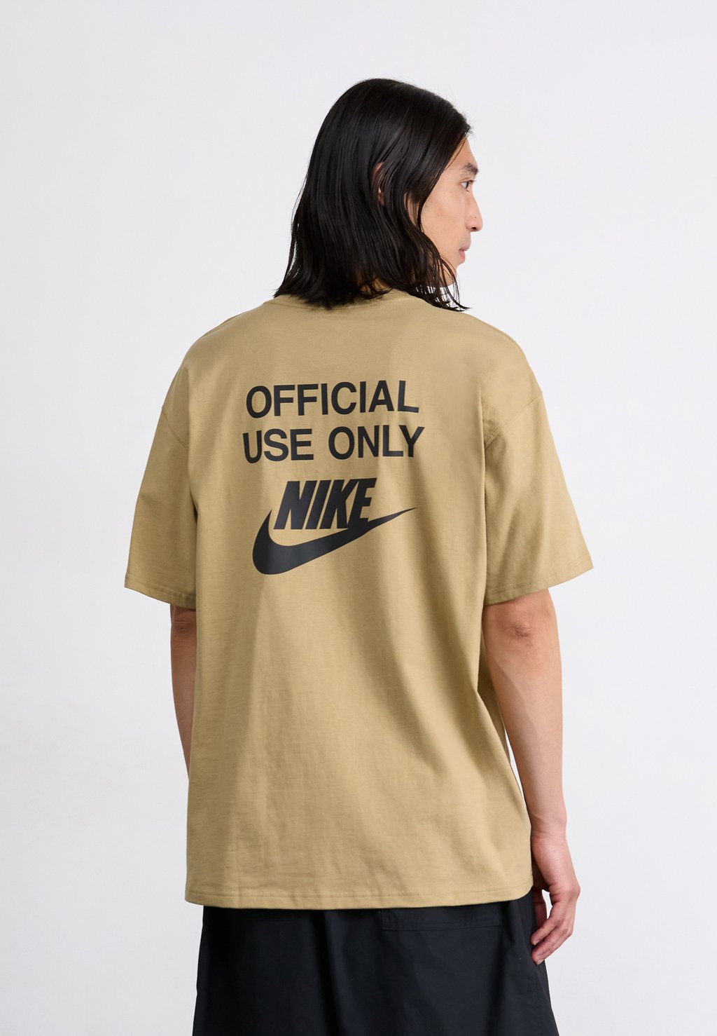 

Футболка с принтом TEE REMIX Nike Sportswear, бежевый