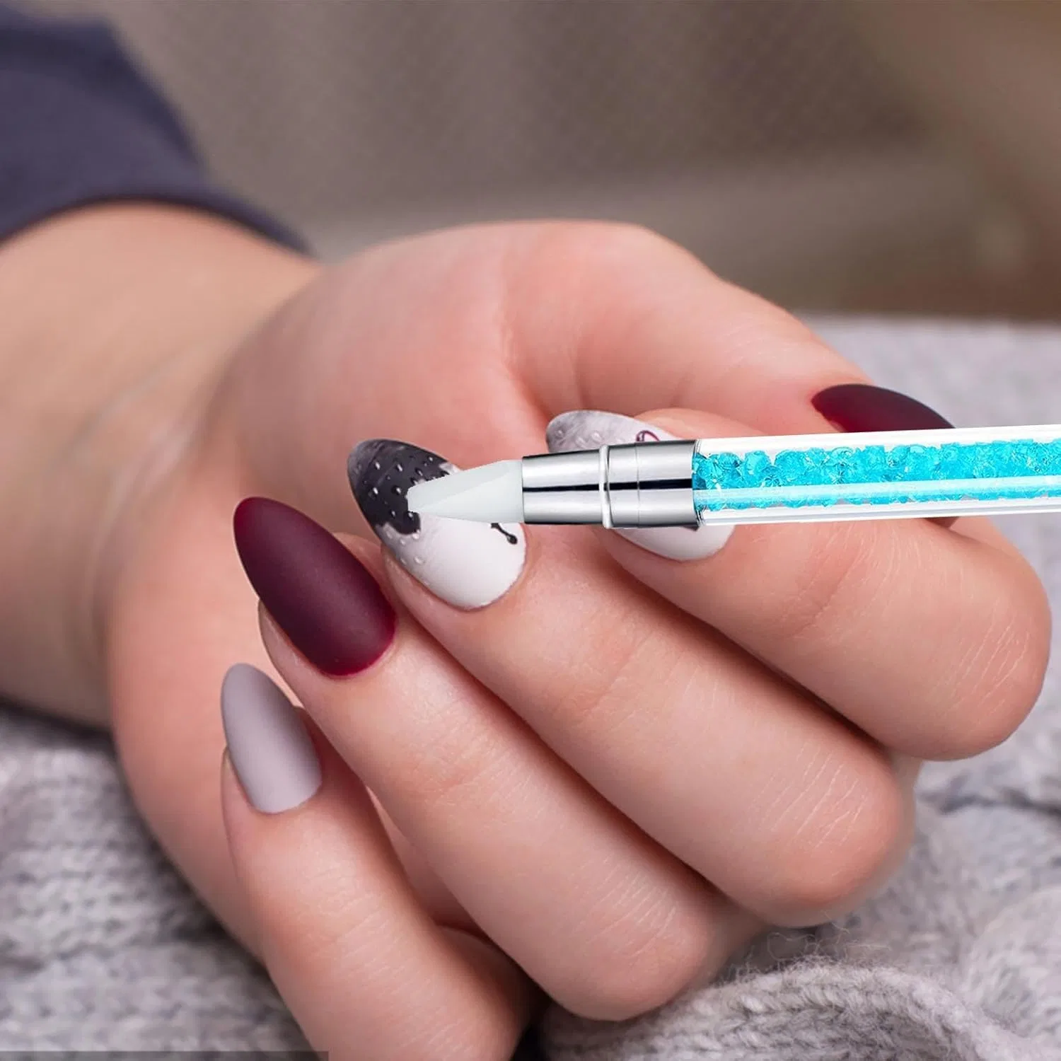 Силиконовая кисть для ногтей с двойной головкой Generic — фото 3