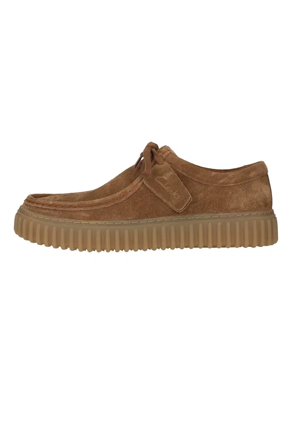 Ботинки повседневные Torhill lo casual lace ups Clarks, замша цвета кола