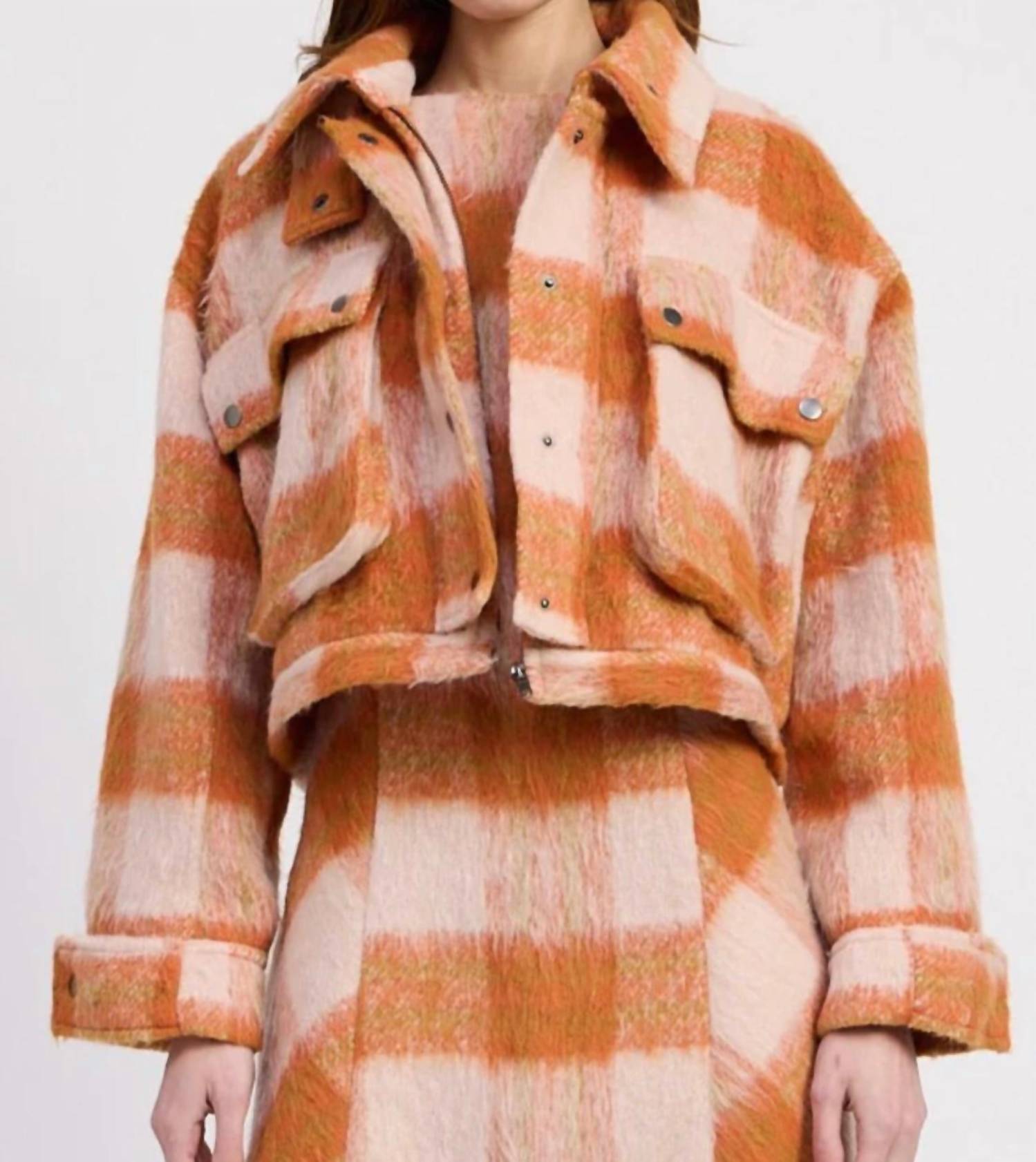 

Элизабет укороченная куртка в оранжевую клетку En Saison