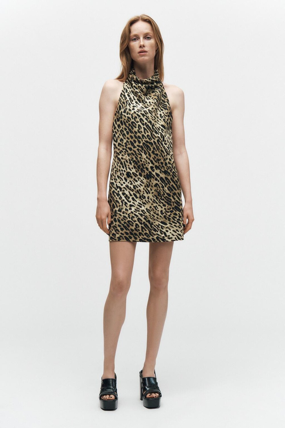 

Платье из 100% льна с животным принтом ZARA, цвет leopard