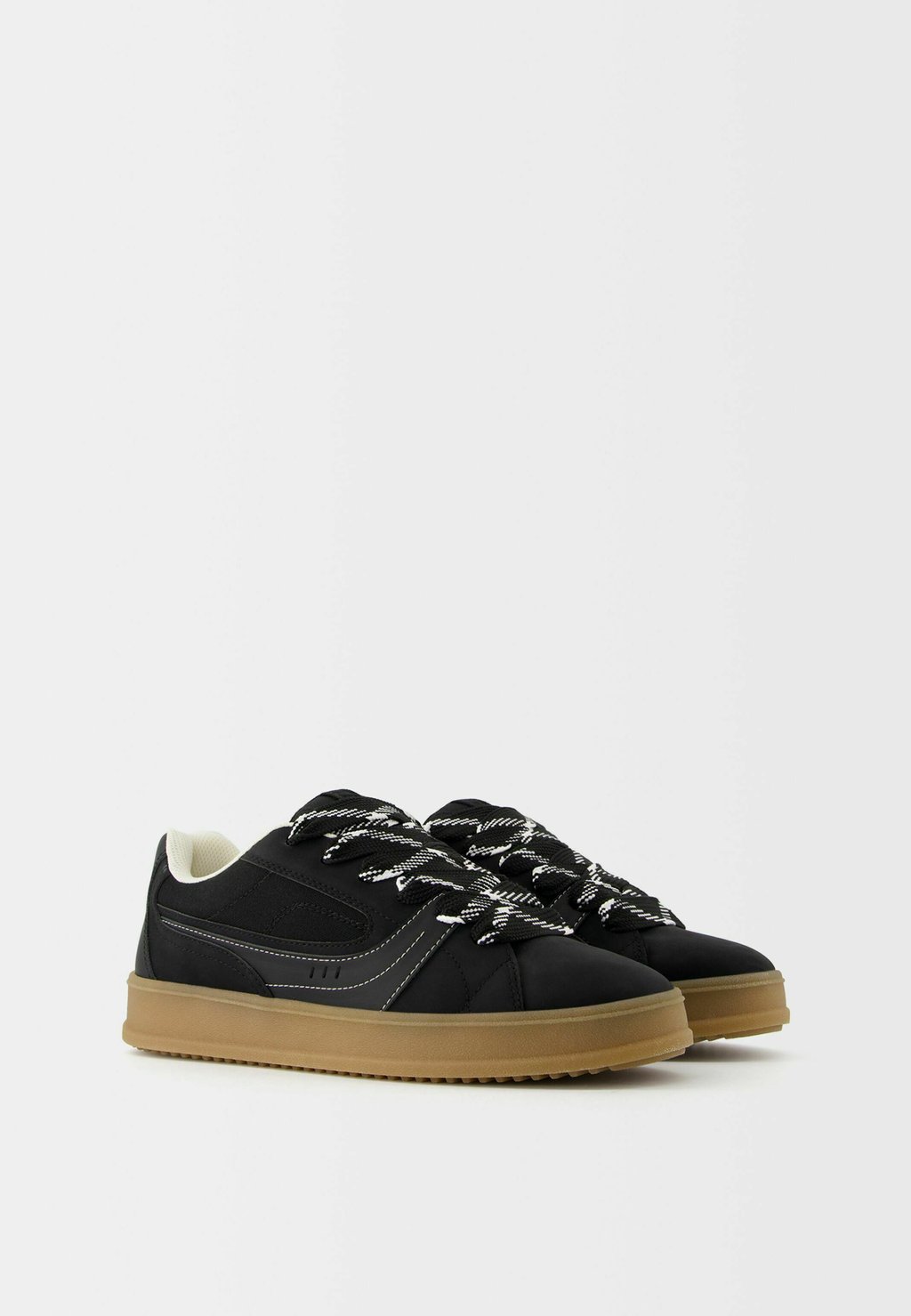 

Кроссовки SKATER WITH XL Bershka, черный