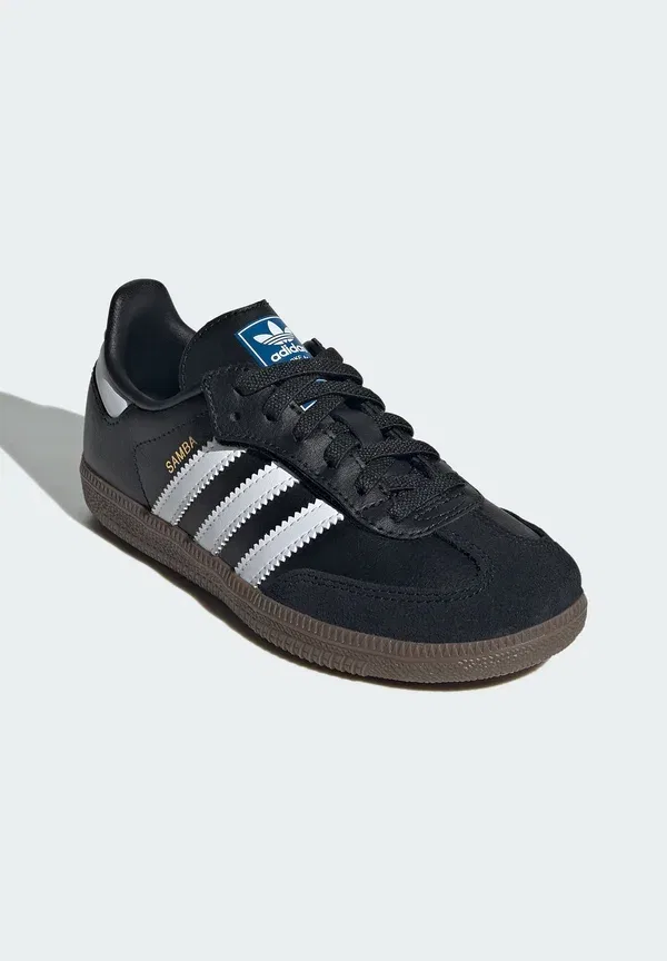 Кроссовки Adidas Originals, core black cloud white gum, черно-бело-желтый — фото 2