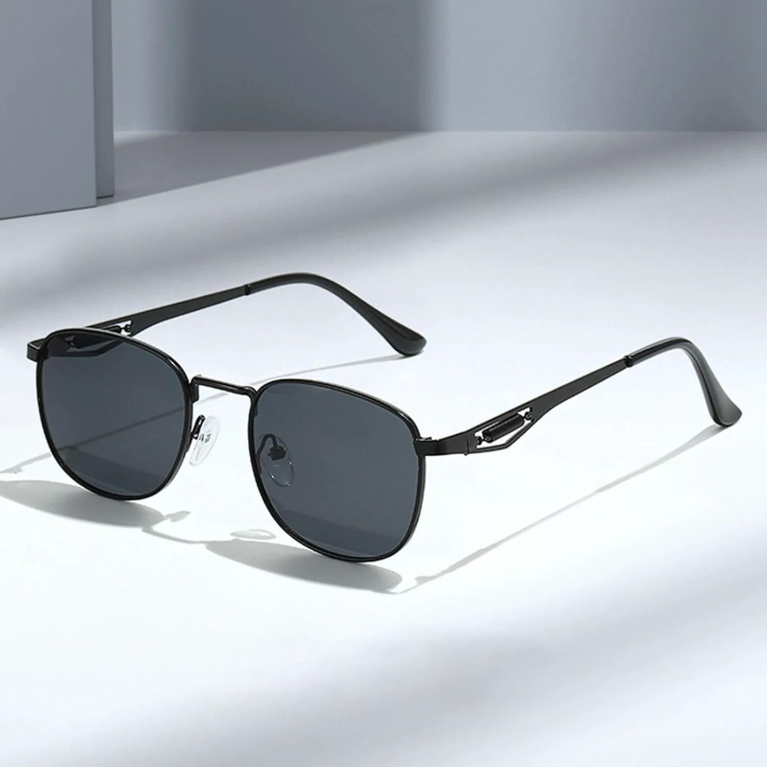 

Металлические солнцезащитные очки для женщин в стиле ретро с прозрачным градиентом и защитой от УФ-излучения UV400, для мужчин в стиле панк HHZZYVY, Golden Grey