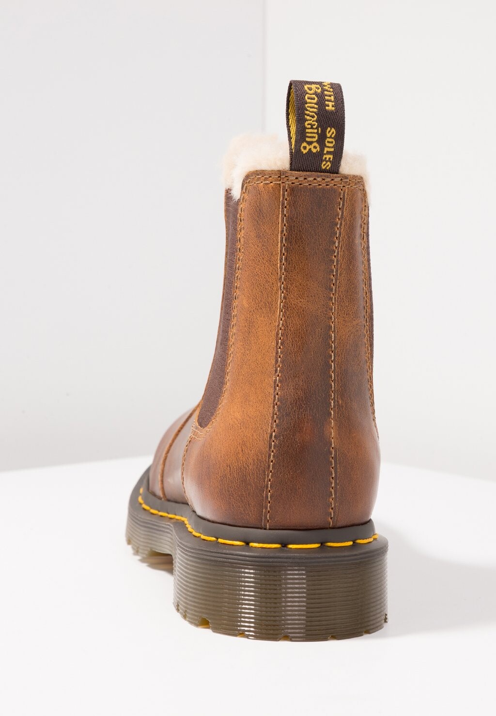 Ботильоны 2976 LEONORE Dr. Martens, коньяк