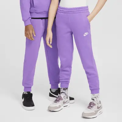 

Джоггеры Nike Sportswear Club Fleece, цвет Black Raspberry/White