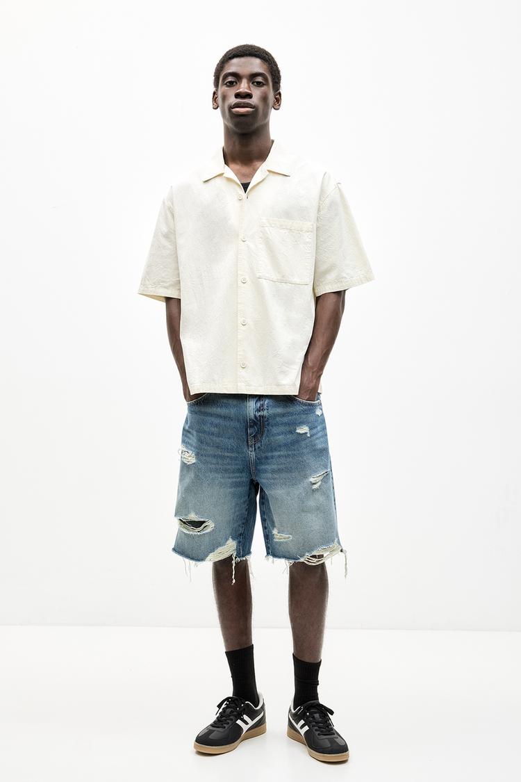 

Шорты-Бермуды из рваного денима Pull And Bear, синий