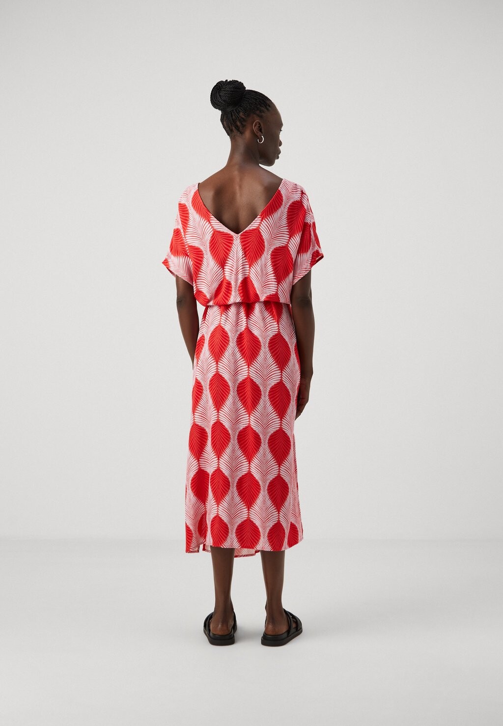 

Летнее платье Vmtula Olga Dress Vero Moda, красный