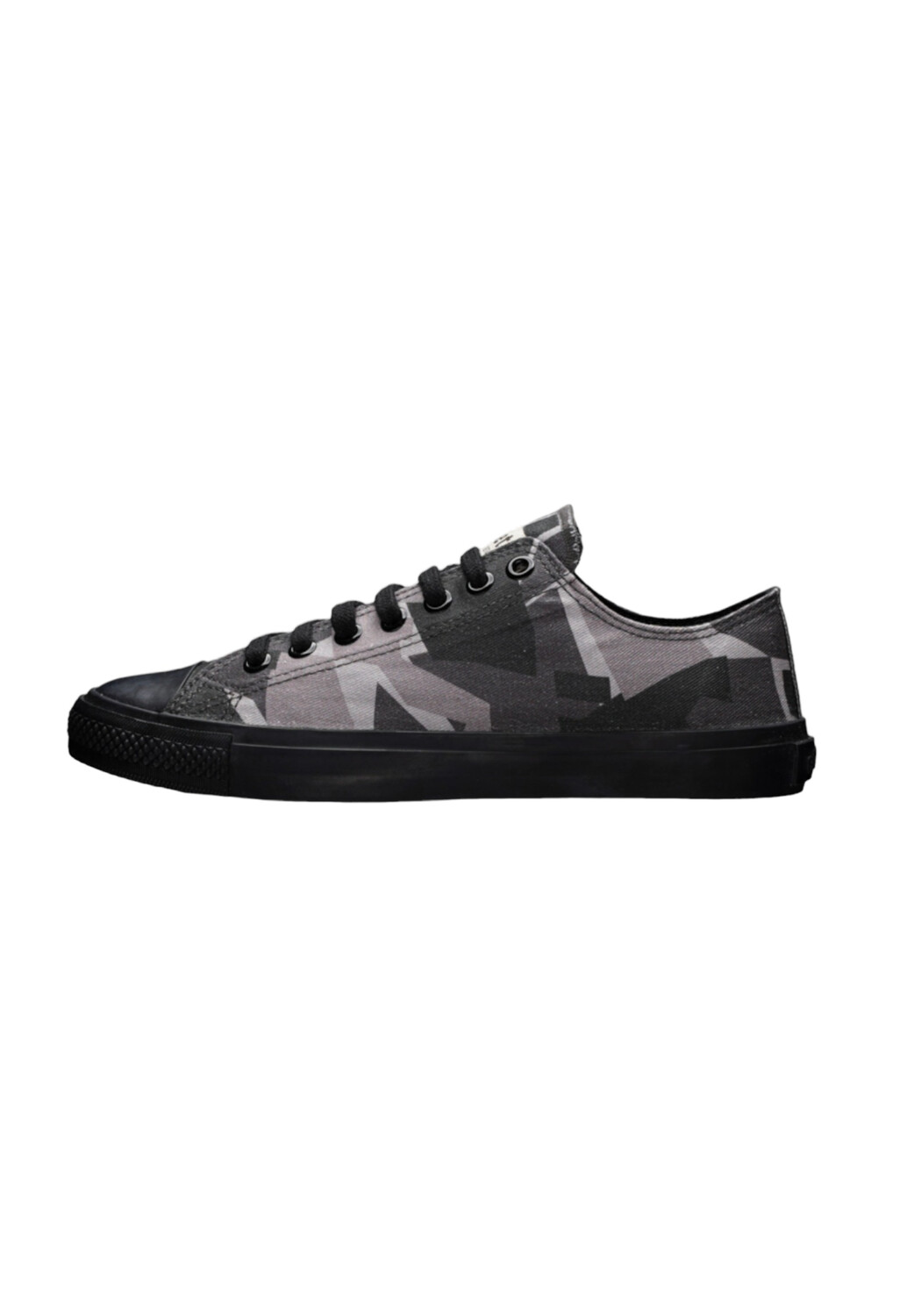 

Кроссовки ethletic Canvas Black Cap Lo Cut, цвет Camou Black | Jet Black