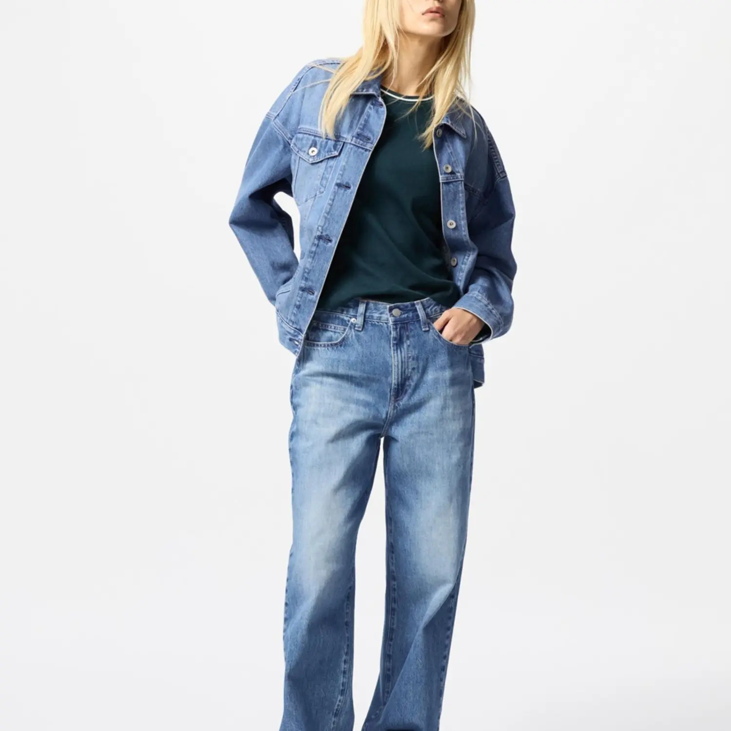 UNIQLO Джинсовая куртка женская небесно голубая, Sky Blue — фото 3