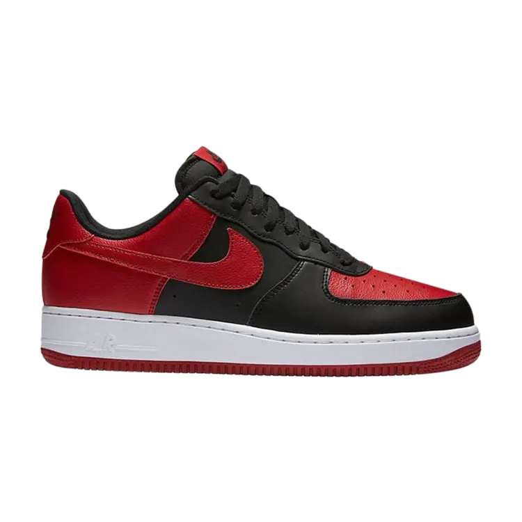 

Кроссовки Nike Air Force 1 Low 'Bred', черный