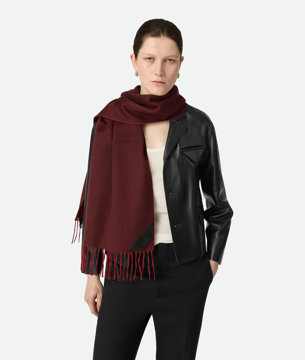 Bi-color cashmere scarf BOTTEGA VENETA, красный/бордовый — фото 2