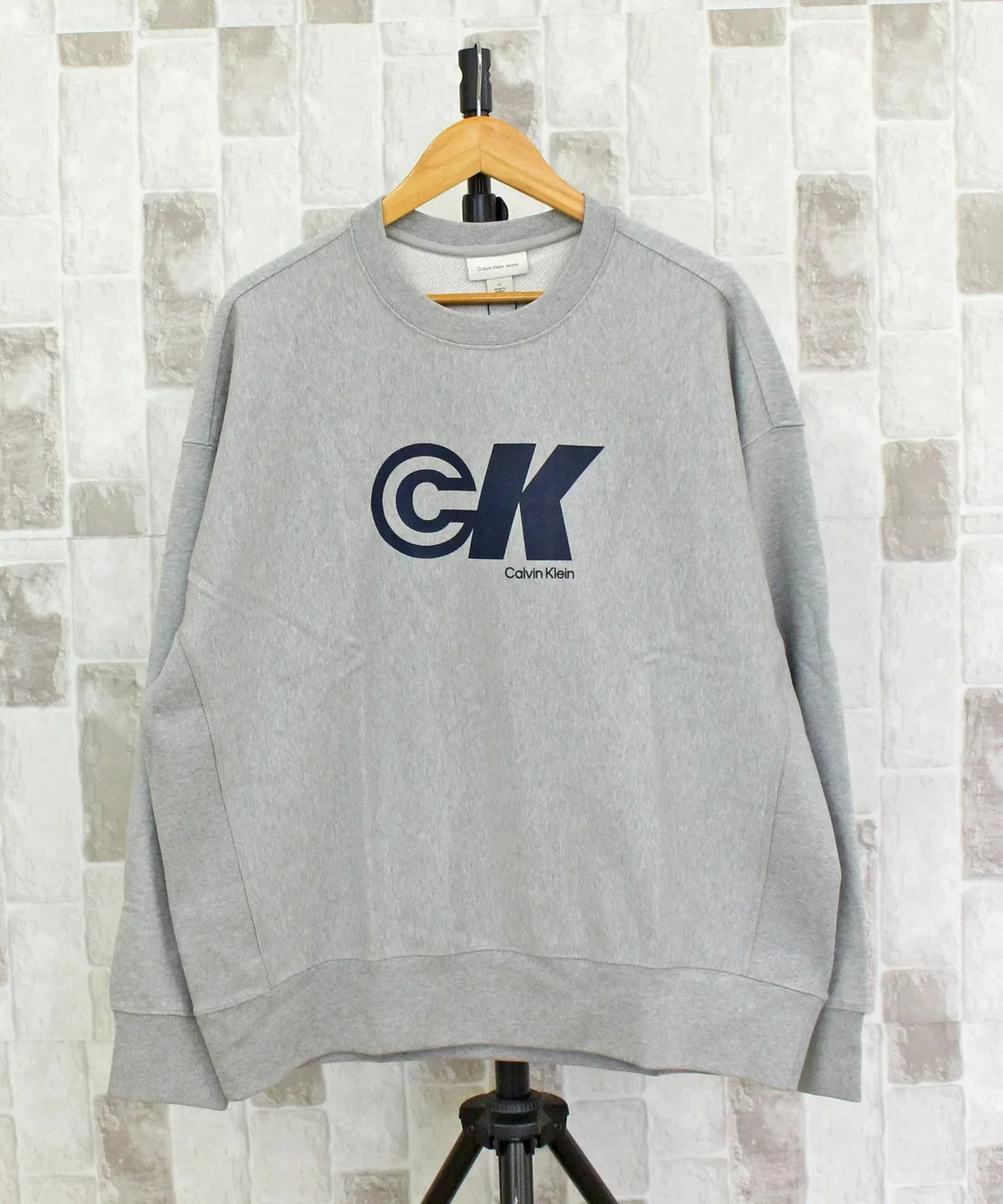 Свитшот Calvin Klein Premium Terry с логотипом, серый