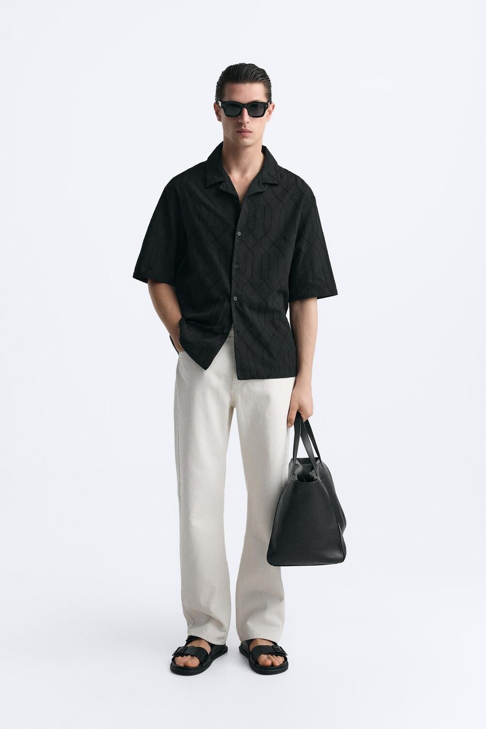 

Рубашка с геометрическим жаккардом ZARA, черный