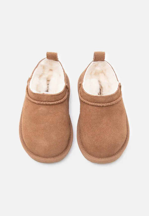 Классические микро-тапочки унисекс Ugg, Chestnut — фото 4