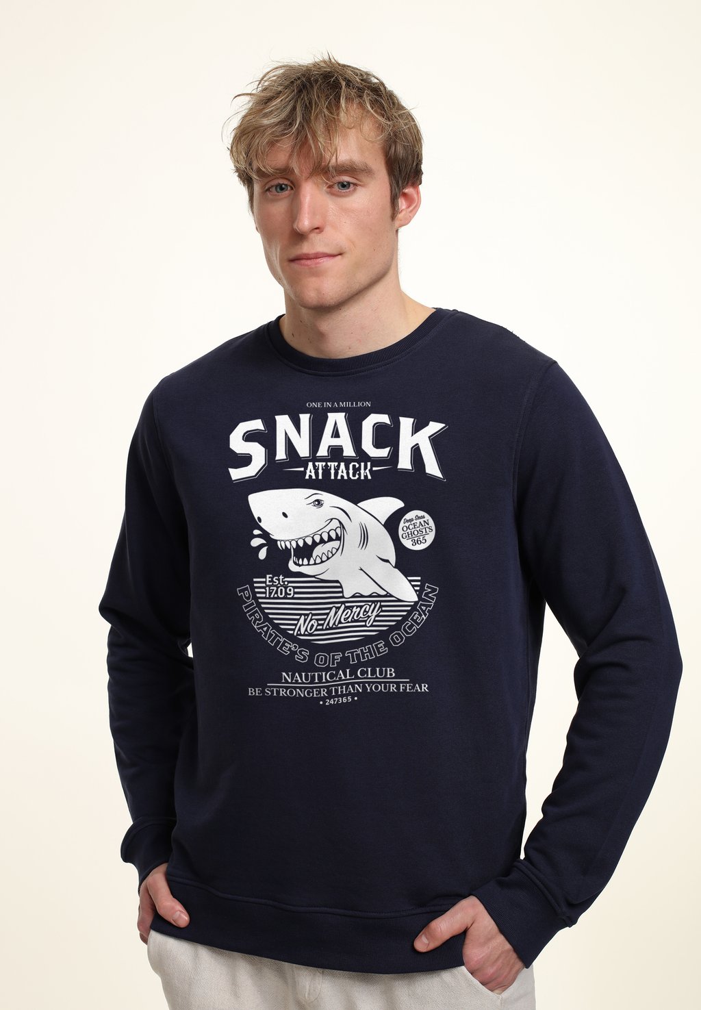 

Толстовка MATT KEELING SNACK ATTACK Henry Tiger, темно-синий