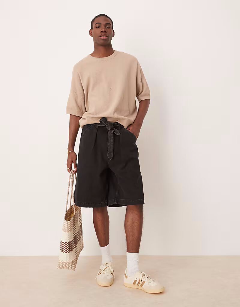 

Длинные джинсовые шорты ASOS DESIGN со складками и завязками черного цвета