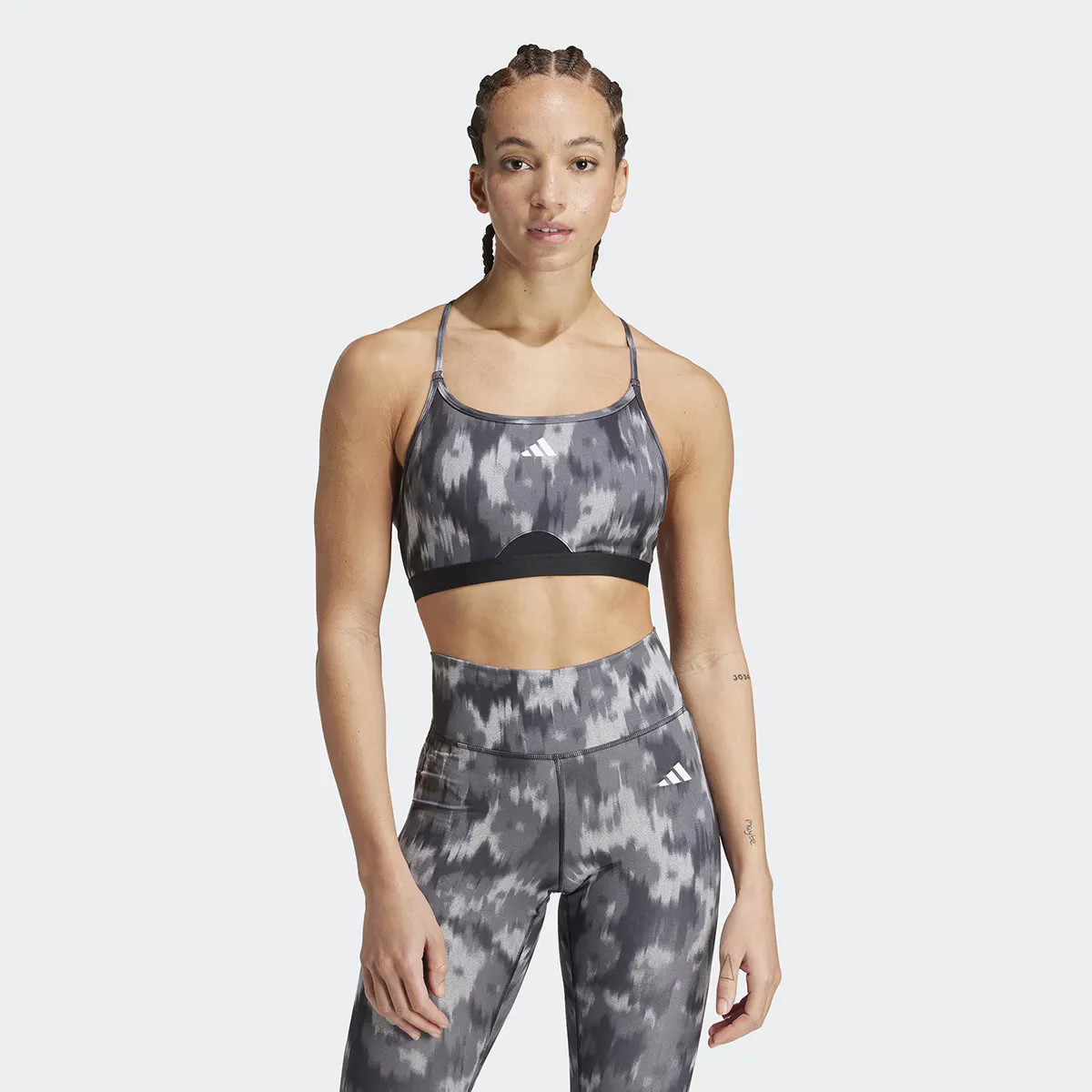 

Aeroreact Training Essentials Light-Support Allover Print Flower Женский бюстгальтер Adidas, серый