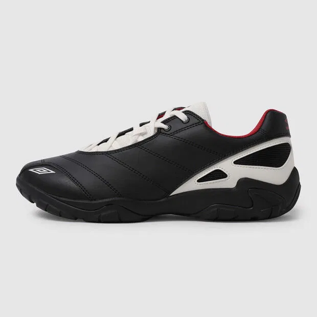Мужские функциональные кроссовки Umbro Cleat, чёрно-красные — фото 2