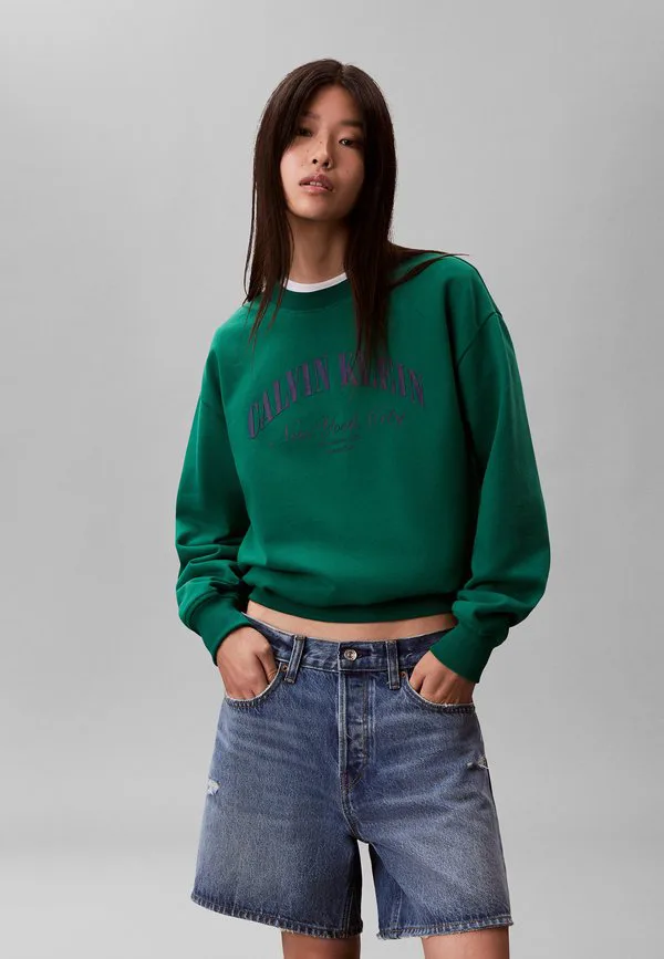 

Свитшот с круглым вырезом и графическим логотипом Calvin Klein Jeans, Enchanted Forest, Зеленый, Свитшот с круглым вырезом и графическим логотипом Calvin Klein Jeans, Enchanted Forest