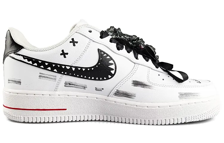 

Женские кроссовки для скейтбординга Nike Air Force 1, White
