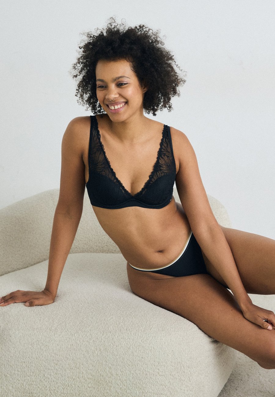 

Трусы BOSS THONG 3 PACK, Black