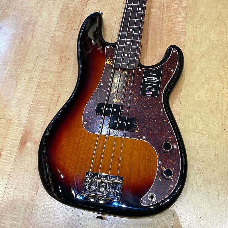 

Басс гитара Fender American Professional II Precision Bass 2023 - 3-Color Sunburst