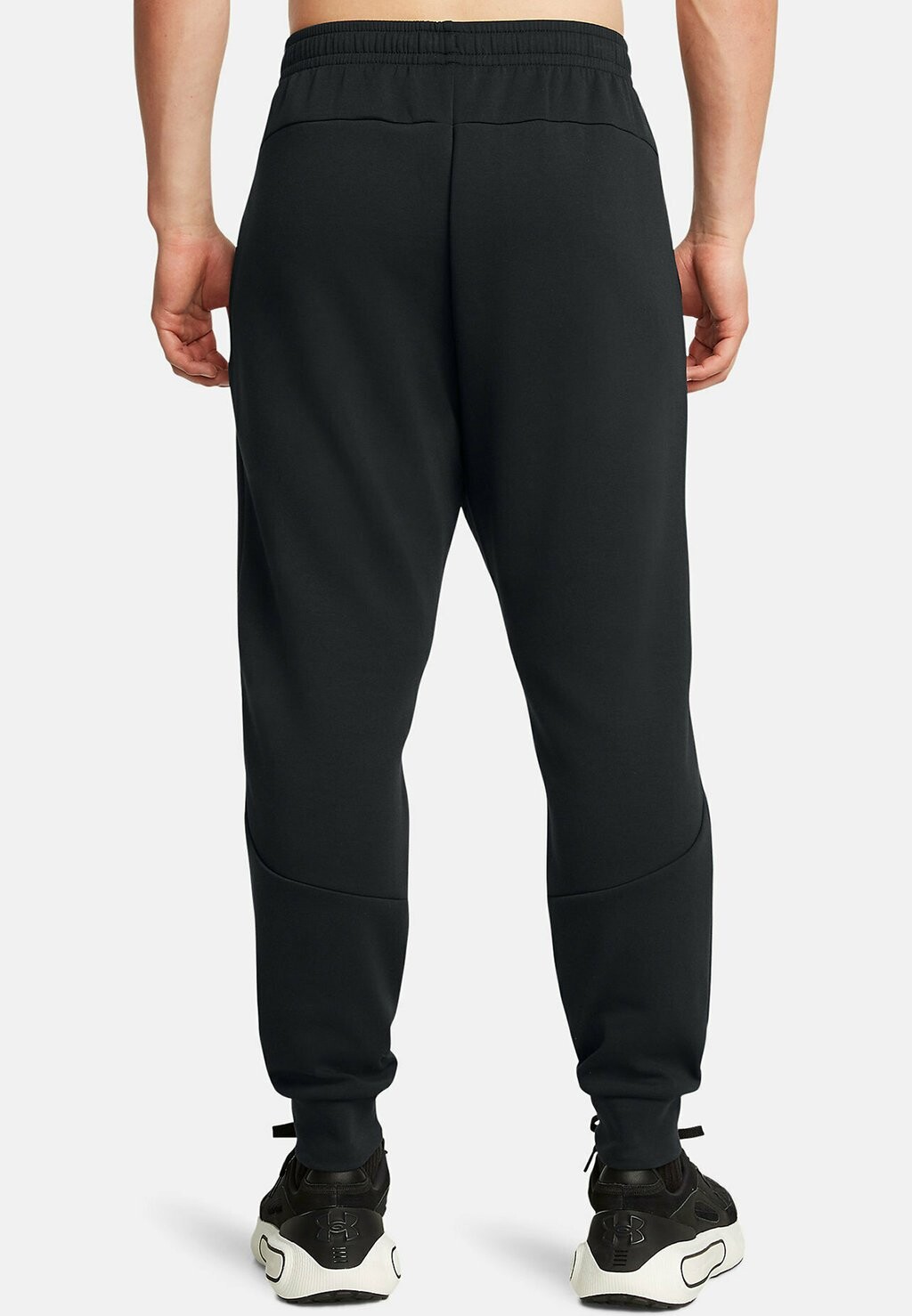 

Спортивные штаны UNSTOPPABLE JGR EU Under Armour, черный