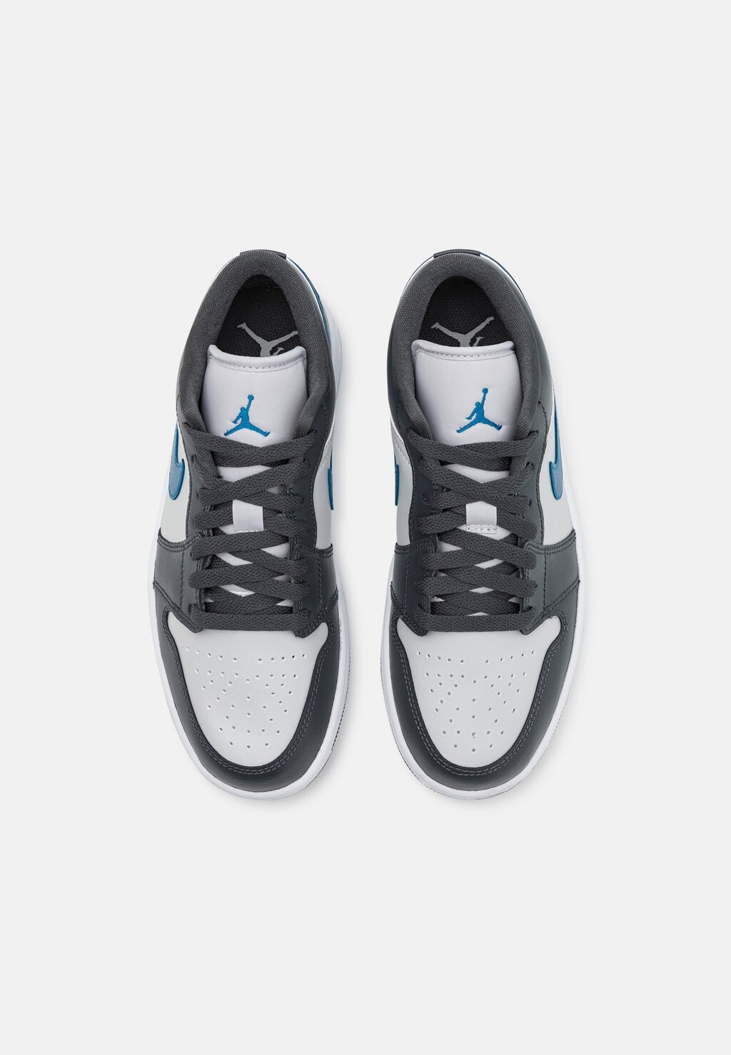 

Кроссовки Air Jordan 1 Jordan, серый