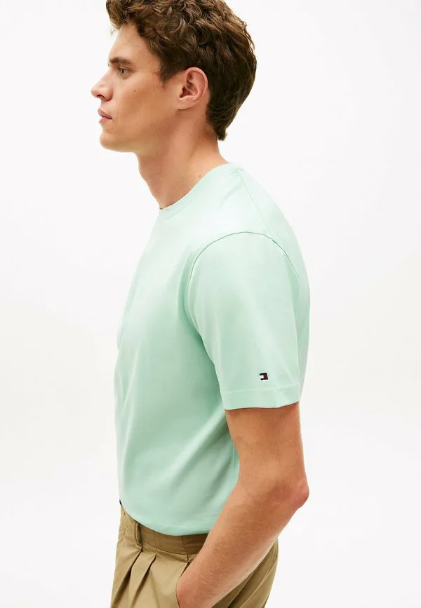 Классическая повседневная футболка с круглым вырезом в стиле smart casual Tommy Hilfiger, Crushed Mint — фото 4