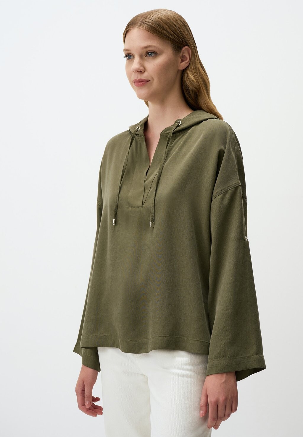 

Толстовка с капюшоном V-NECK Jimmy Key, хаки