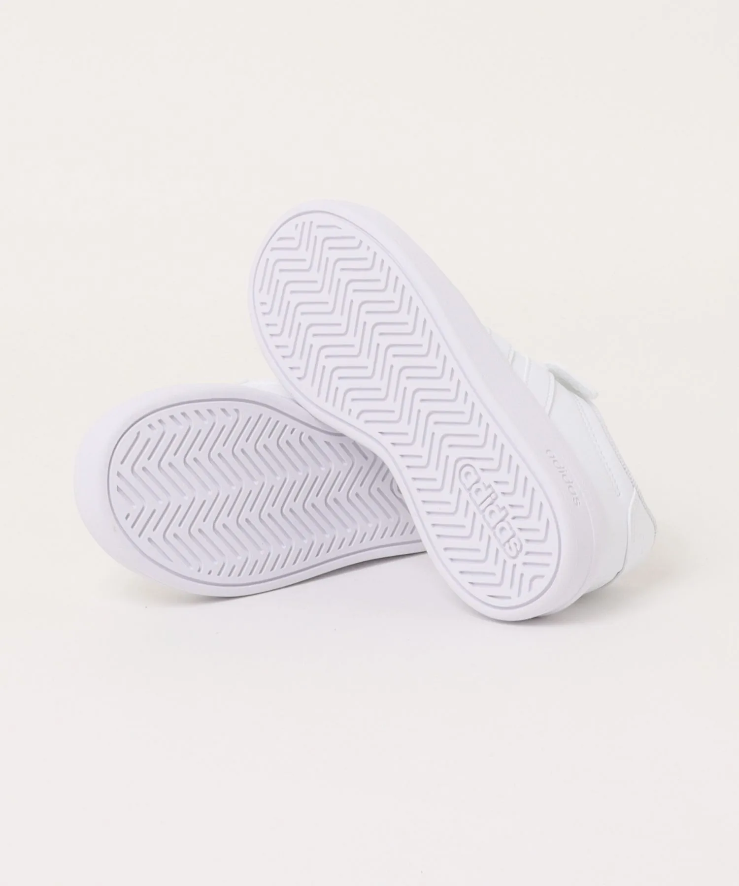 Кроссовки из синтетической кожи Grand Court 3.0 ELC adidas чёрно-белые — фото 3