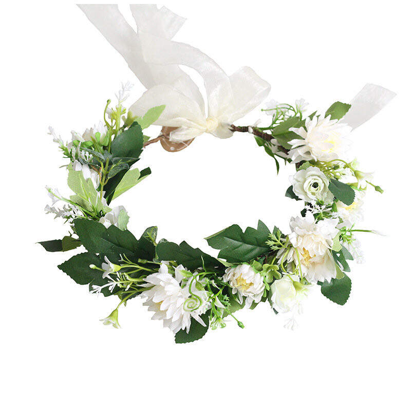 

Венок на голову из искусственных цветов, белых роз R70