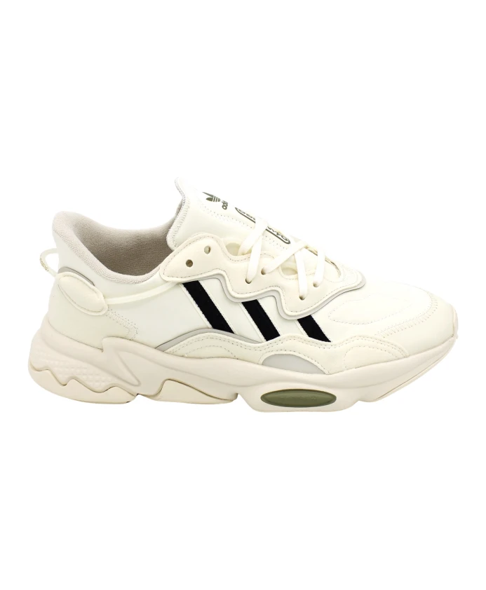 

Кроссовки с замшевыми вставками и резиновой подошвой. Adidas, мультиколор