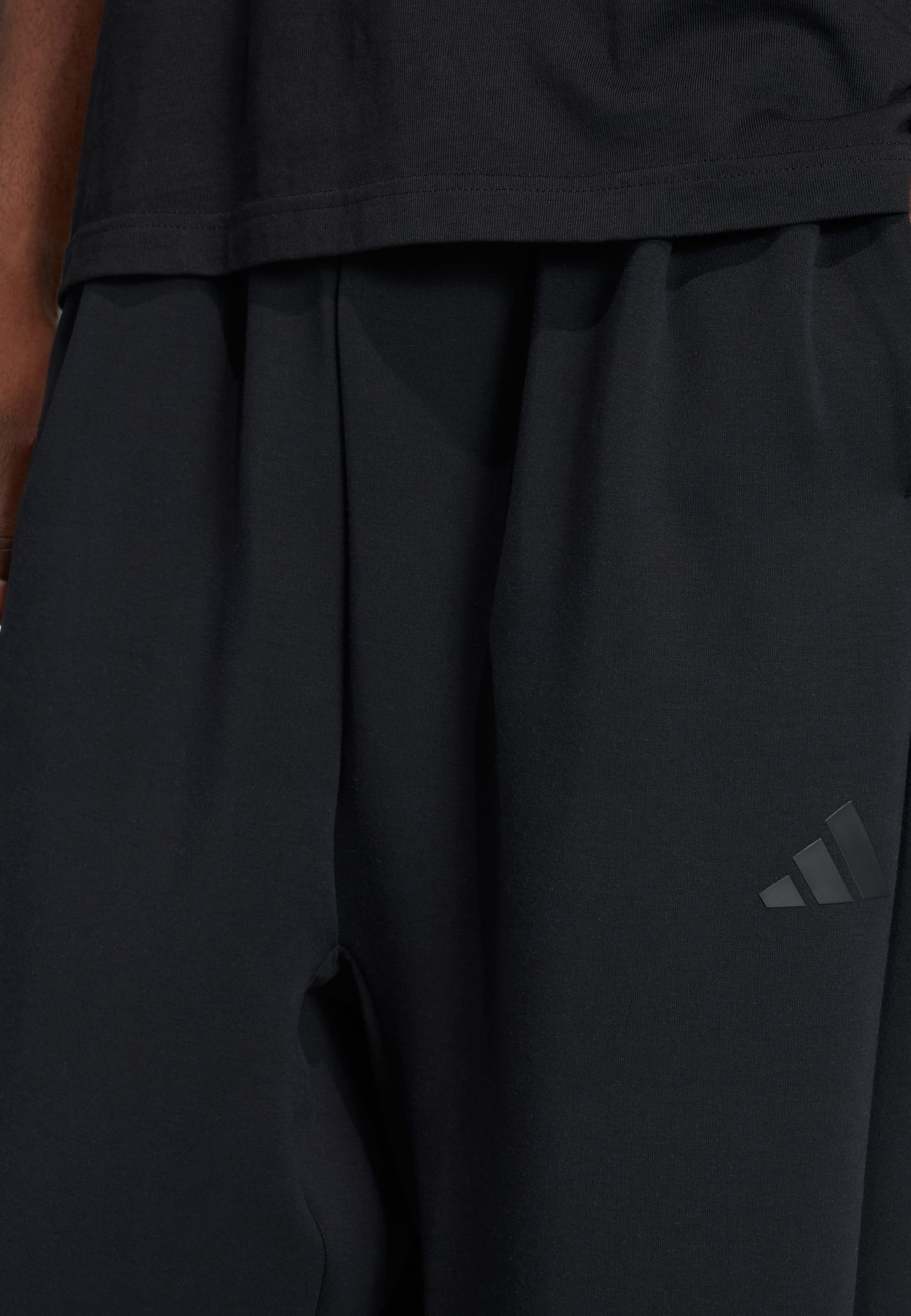 Adidas Sportswear Штаны для тренировок свободного кроя 'Soft Lux' в черном цвете — фото 4