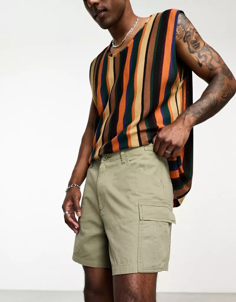 

Свободные шорты карго средней длины цвета хаки ASOS