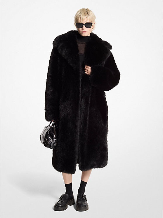 

Пальто из искусственного меха Michael Kors, черный