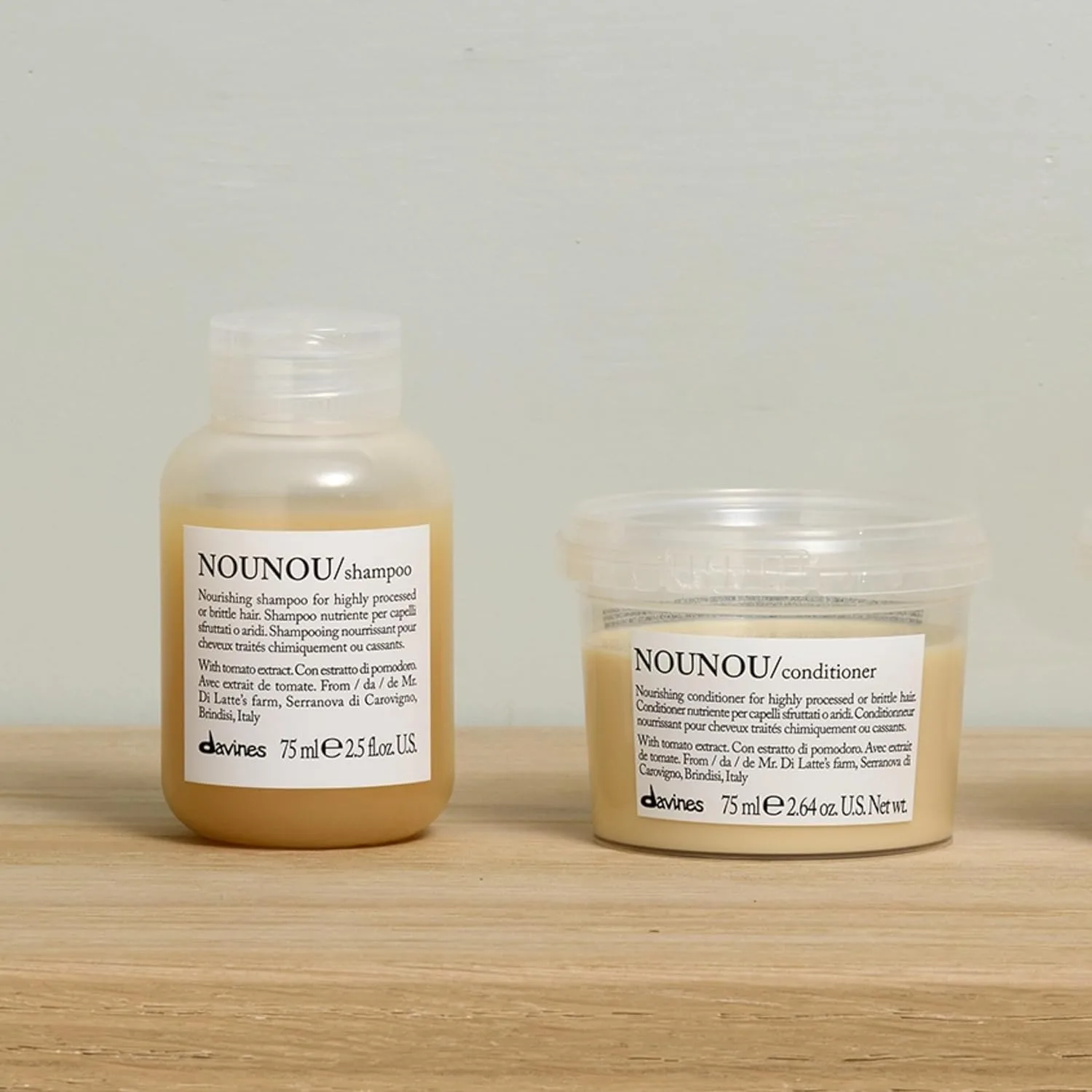 Davines NOUNOU шампунь, увлажняющий глубокий шампунь для обесцвеченных, завитых, расслабленных, поврежденных или очень сухих волос, восстанавливает химически обработанные волосы Дорожный набор — фото 3