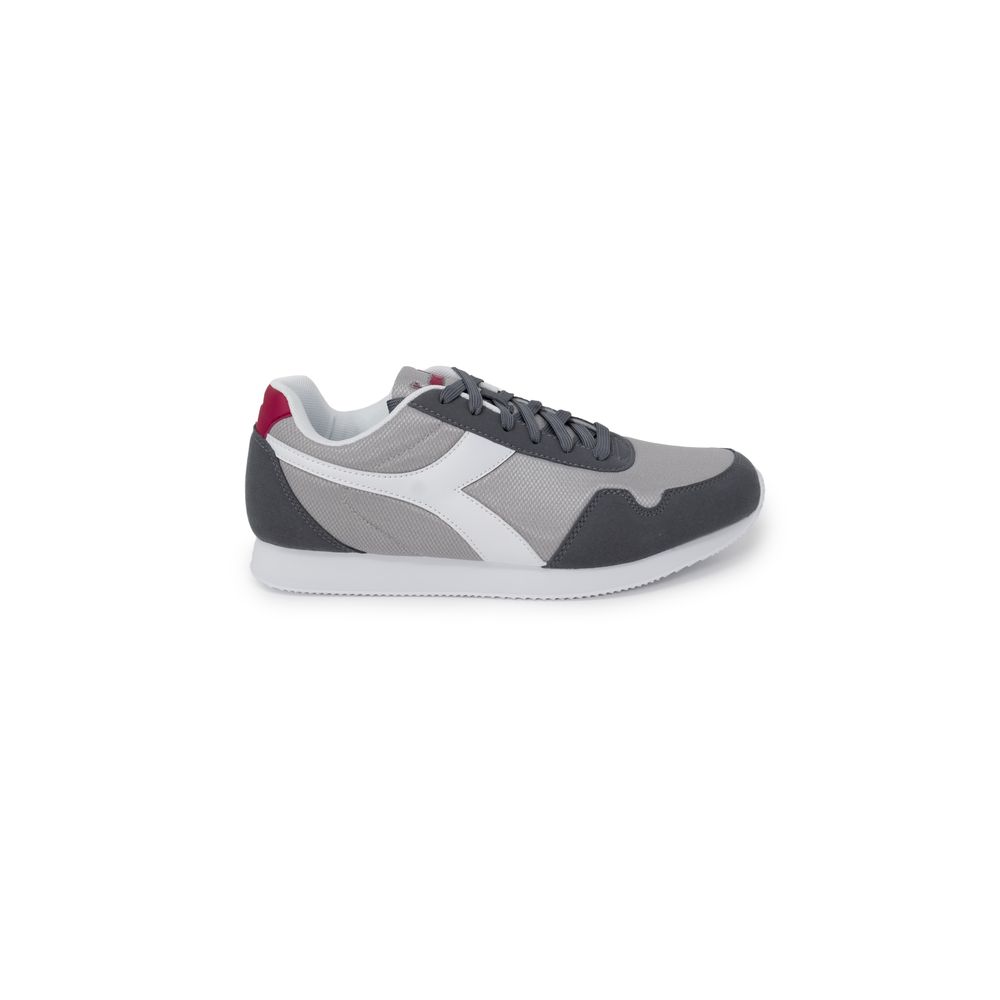 

Серые кроссовки из полиэстера Diadora