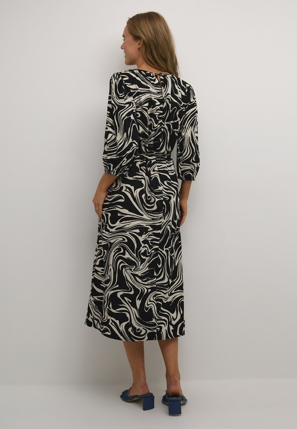 

Дневное платье Carmen 1/2 Sleeve Kaffe, черный