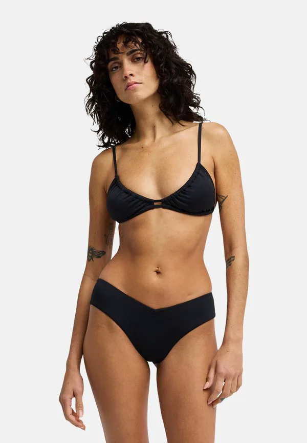

Sol searcher teagan bikini top Billabong, Black Pebble, Черный, Sol searcher teagan bikini top Billabong, Black Pebble